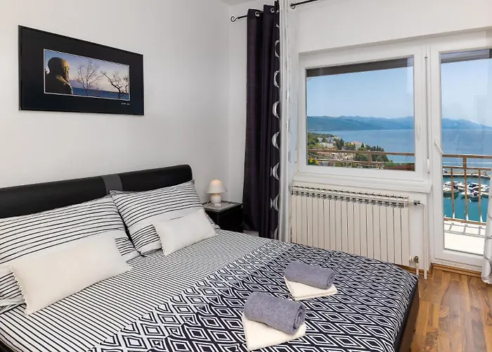 Vesna Beachfront By Guide Appartement