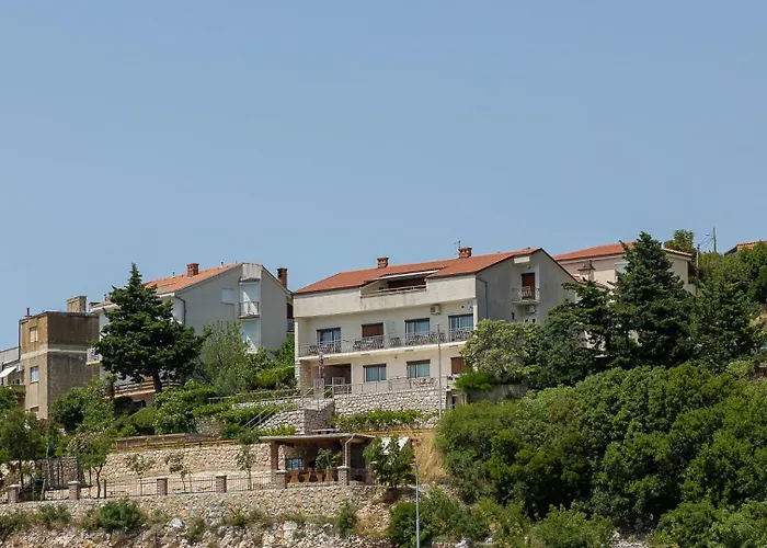 Vesna Beachfront By Guide Novi Vinodolski