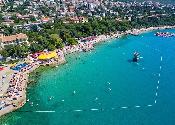 Vesna Beachfront By Guide * Novi Vinodolski